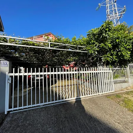 Studio Max Bijela Exterior photo
