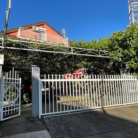Studio Max Bijela Exterior photo